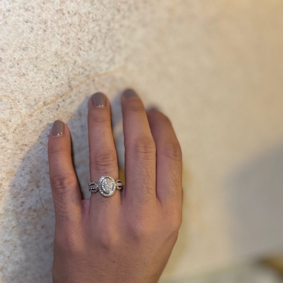 14K Yellow Gold 1.00 ct Oval Natural Diamond Engagement Ring Size 6.5 - Picture 6 of 6